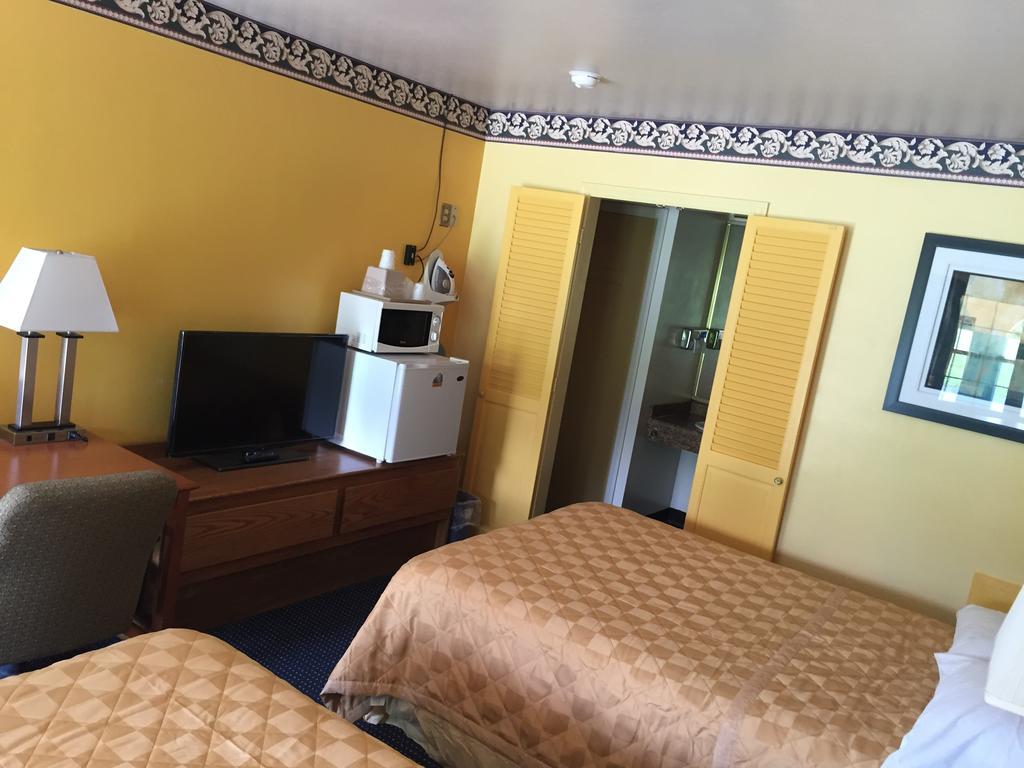 Norwalk Inn Стая снимка